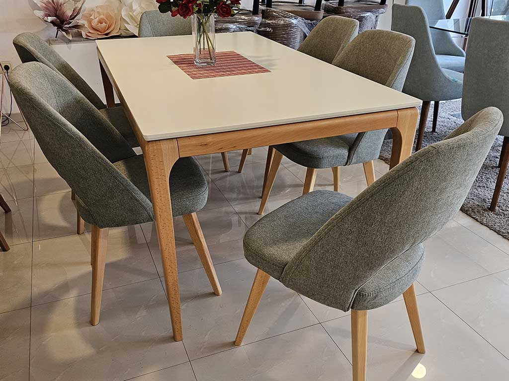 Трпезариска маса Ава / Trpeazriska masa Ava
Dinning Table Ava / Miza jedilna in stoli Ava